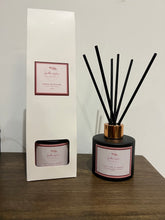 Load image into Gallery viewer, Thai Lime &amp; Mango Reed Diffuser
